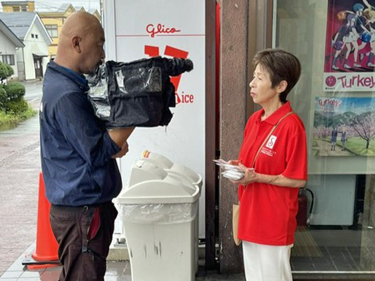 救急の日「心肺蘇生カード配布」
