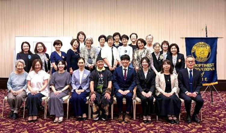 国際ソロプチミスト三重贈呈式を開催