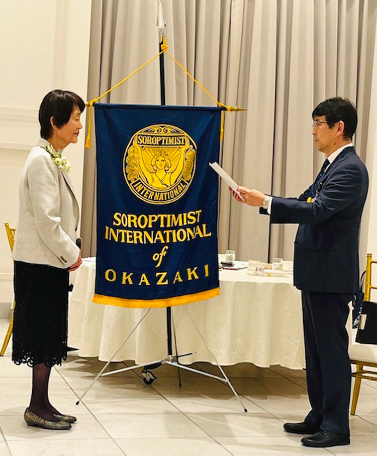 岡崎市児童育成センター図書贈呈式