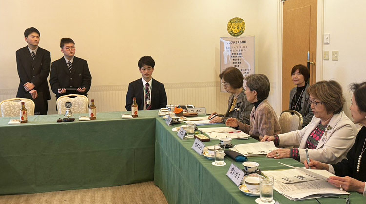 魚津工業高校Sクラブに支援金贈呈