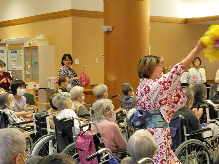 特別養護老人ホーム「愛灯園」訪問