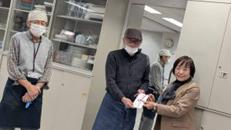 「たからっ子食堂」へ継続寄付贈呈